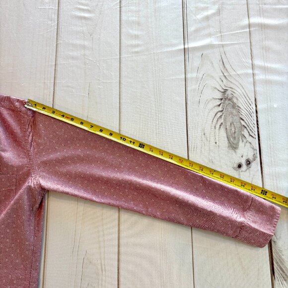 Medium J Crew Slim Oxford Light Red Dot Pattern Pocket 100% Cotton Button Down - Picture 10 of 11